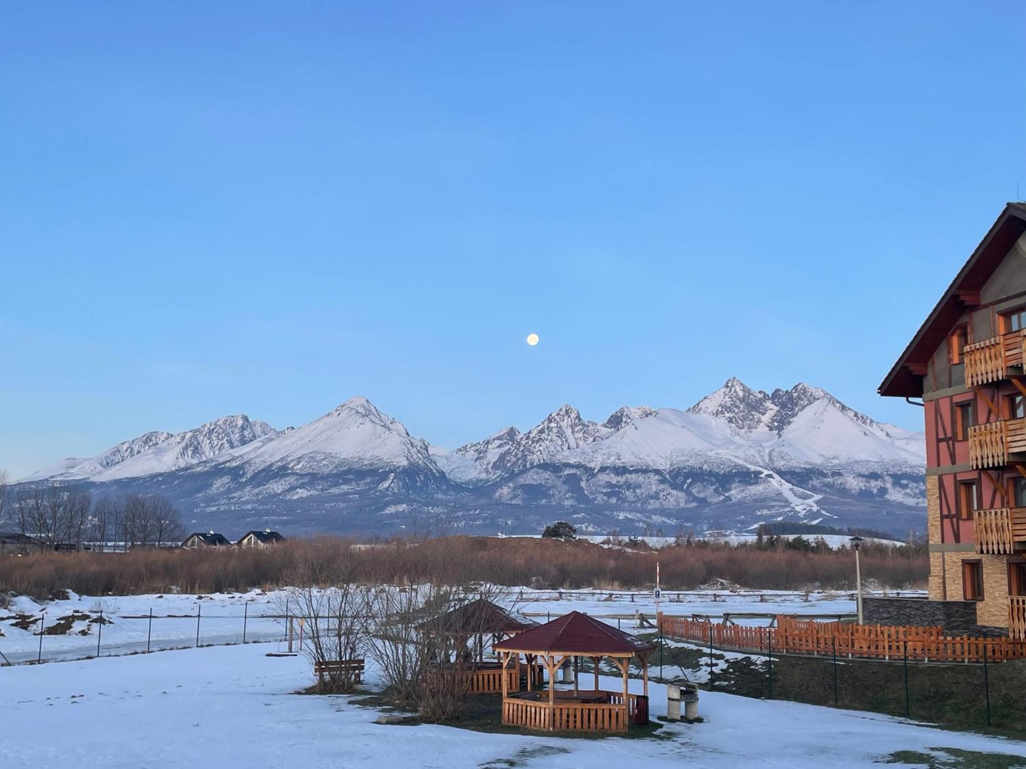 Apartment Jenny- Stunning View Of High Tatras Vel'ka Lomnica Eksteriør billede